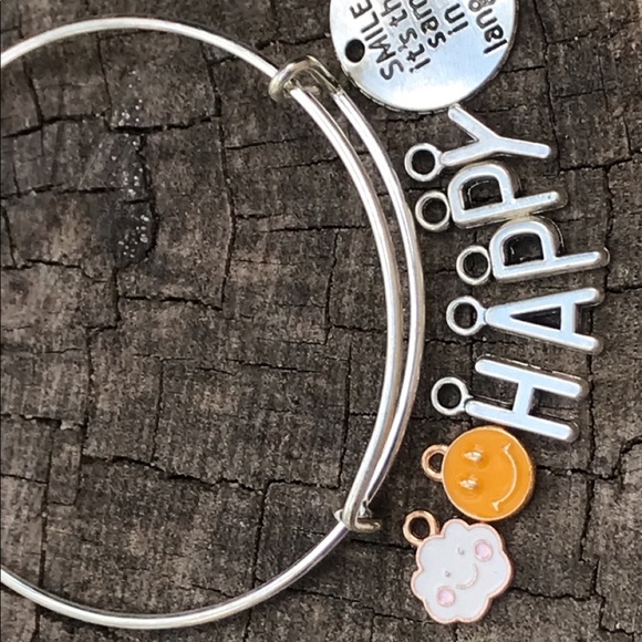 Custom charm bracelets - Picture 3 of 6